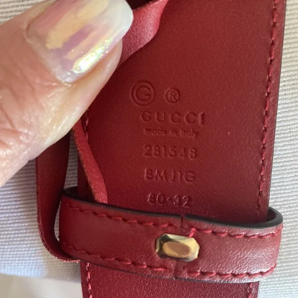 “NEW” Gucci Belt, color is a beautiful rose/burgundy.